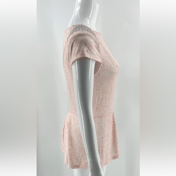 Guess Peplum Top Size M Pink Padded Shoulders Cap Sleeve Studded Shirt Womens - Picture 3 of 8